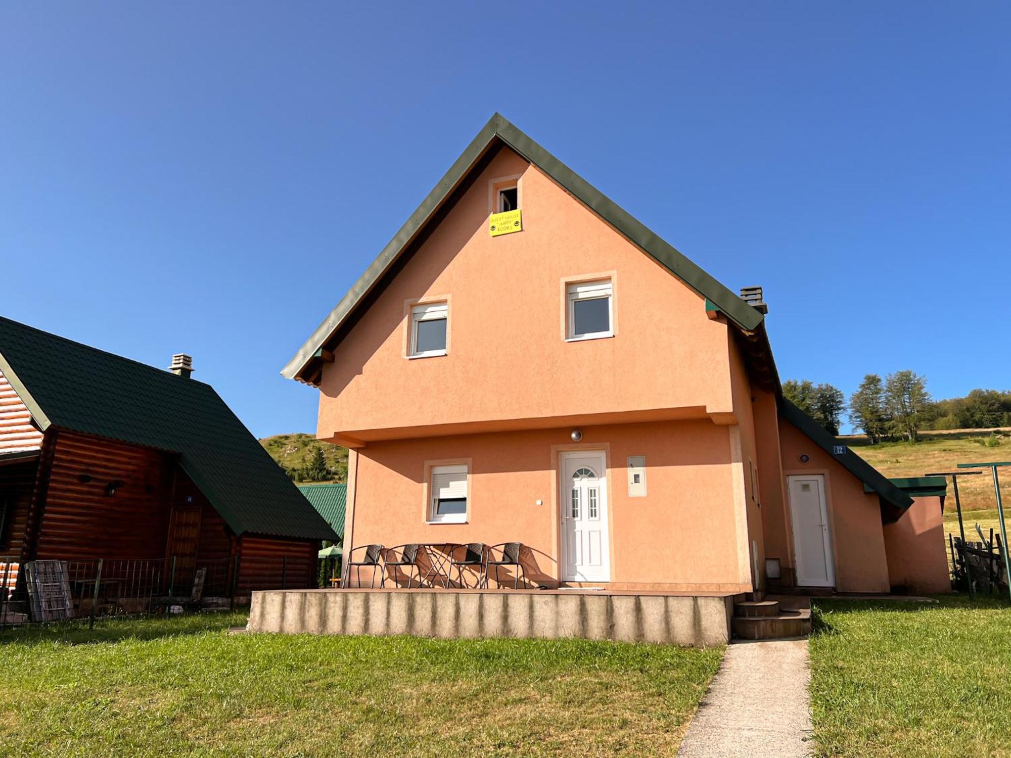 Guest House Happy Zabljak  Exterior photo
